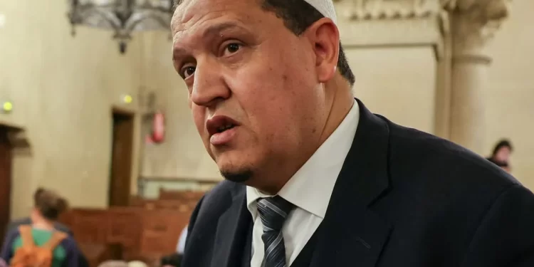 l'imam Chalghoumi hospitalisé sans avoir terminé son témoignage